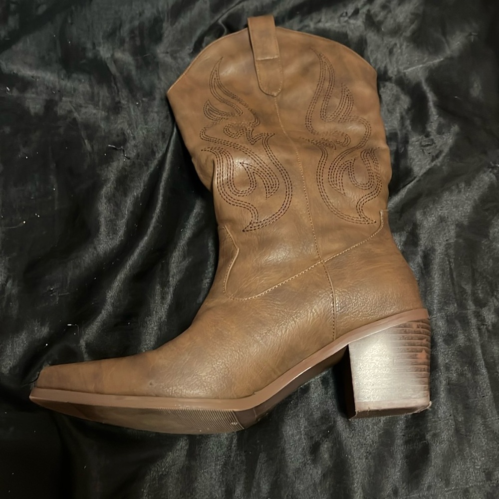 cowgirl boots